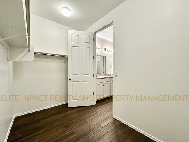 Building Photo - 6514 E Via Arroyo Azul