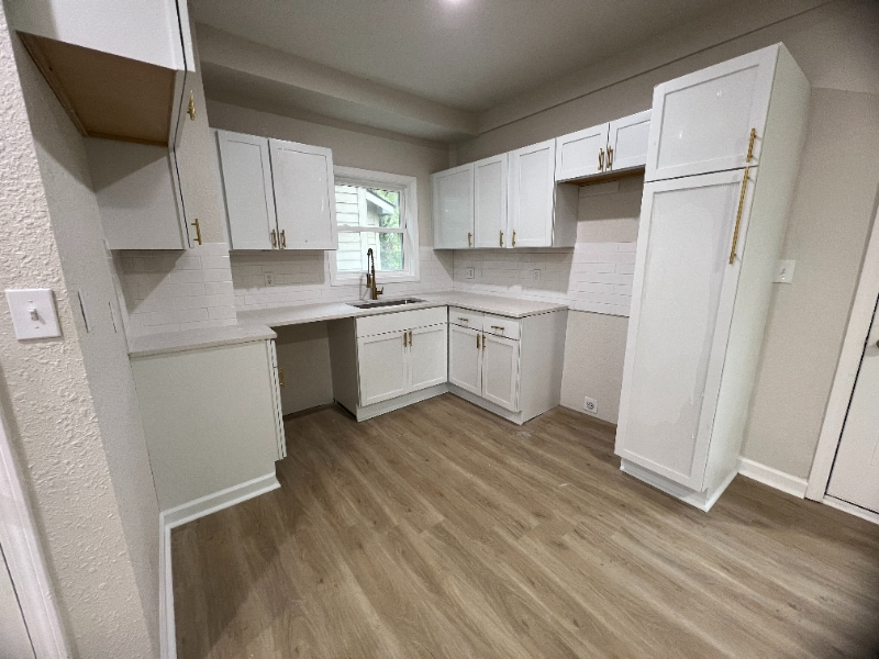 Building Photo - 3029 Woodland Ave