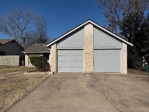 Building Photo - 5904 Emerald Forest Dr