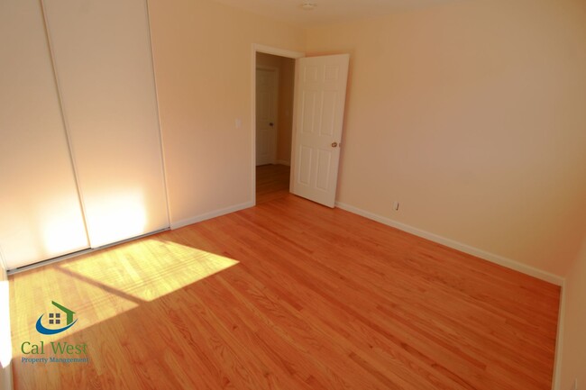 Building Photo - $4395 - Beautiful Sunnyvale 3 Bedroom Home...