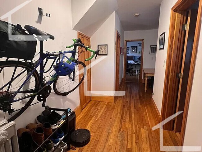 Building Photo - Check out this 3 bed 2 bath in Lower Allston