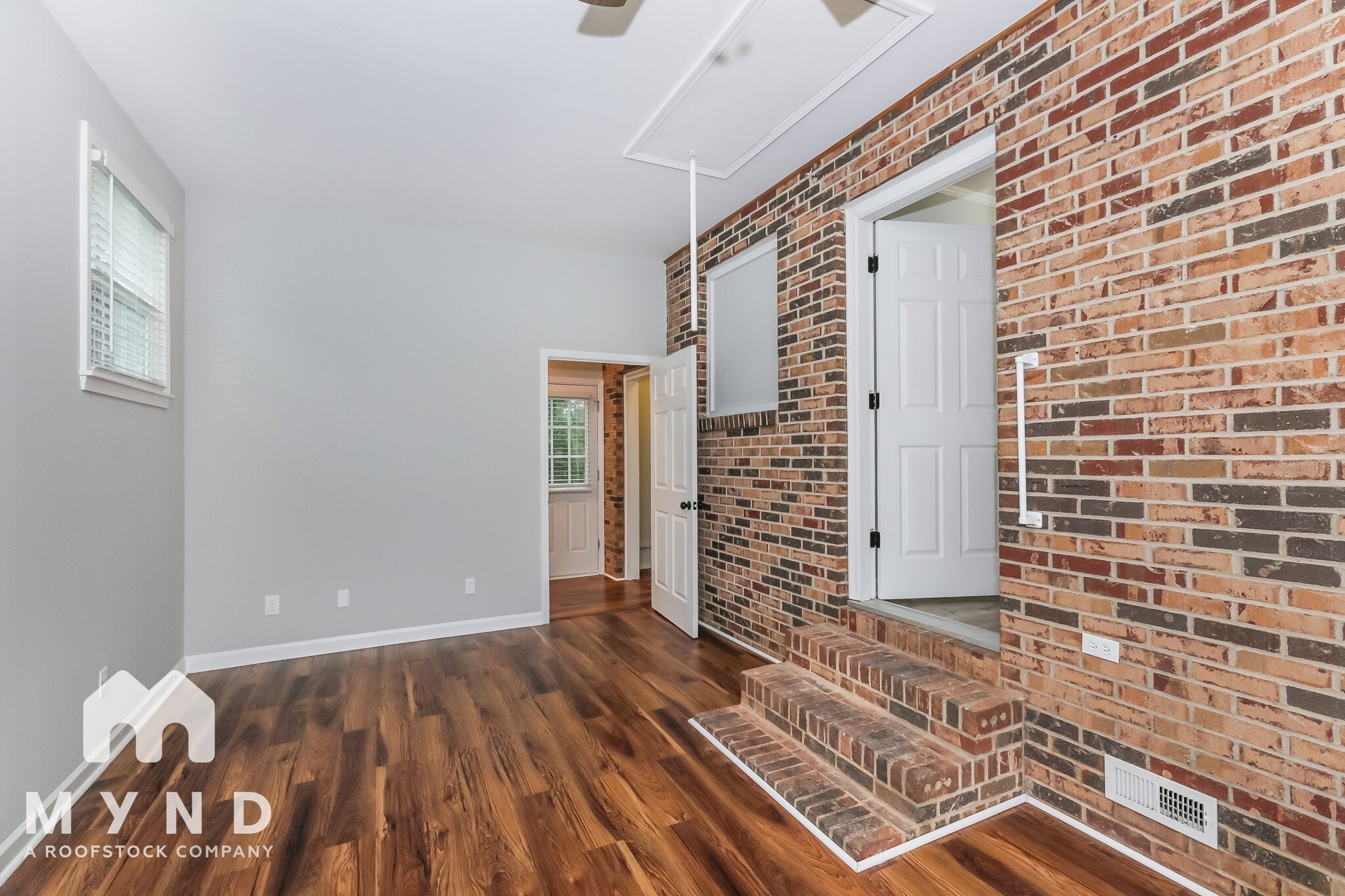 Building Photo - 4217 Heatherstone Dr