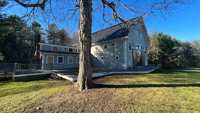 Building Photo - 13 Tavern Wy