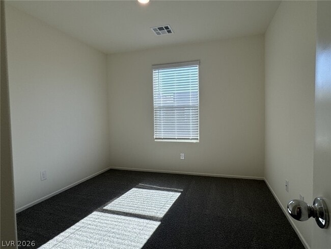 Building Photo - 5012 Apple Mesa Ave