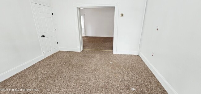 Building Photo - 128 S Rebecca Ave