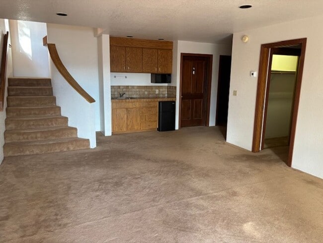 Building Photo - Value with lake view