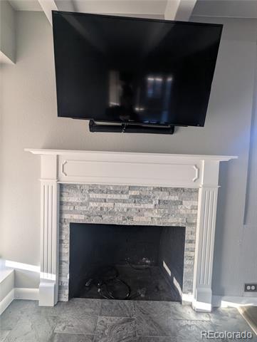 Building Photo - 200 N Pearl St