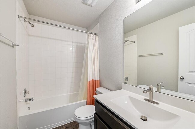 Building Photo - 2200 Arborside Dr
