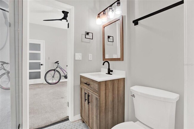 Building Photo - 4110 N Central Ave