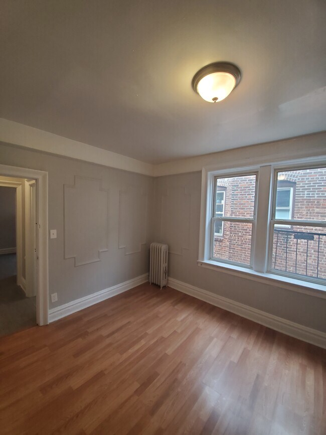 Building Photo - 359 Danforth Ave