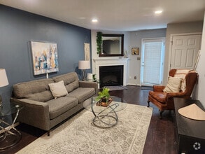 Building Photo - Room in Townhome on Big Bass Dr