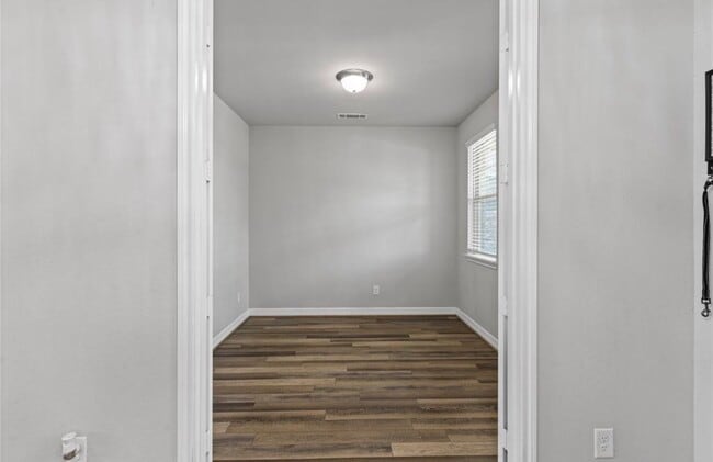 Building Photo - 15647 Baronial Castle Dr