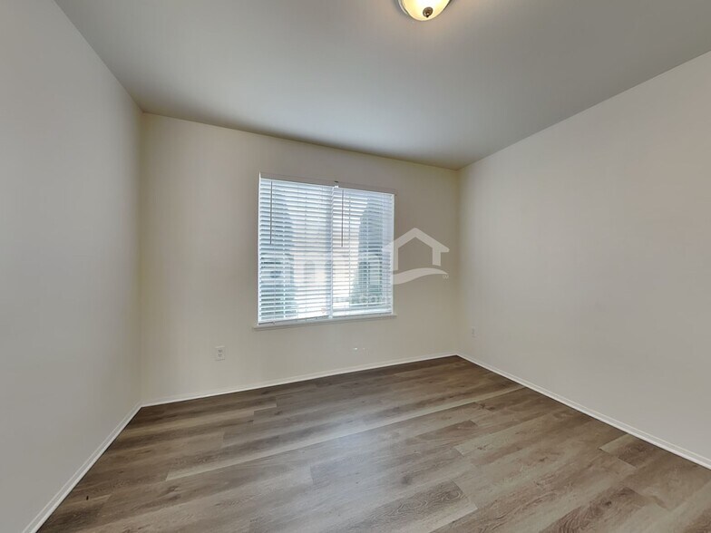 Building Photo - 8008 207th St Ct E