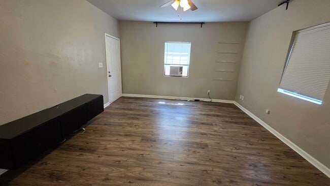 Building Photo - 1919 NW 11th St