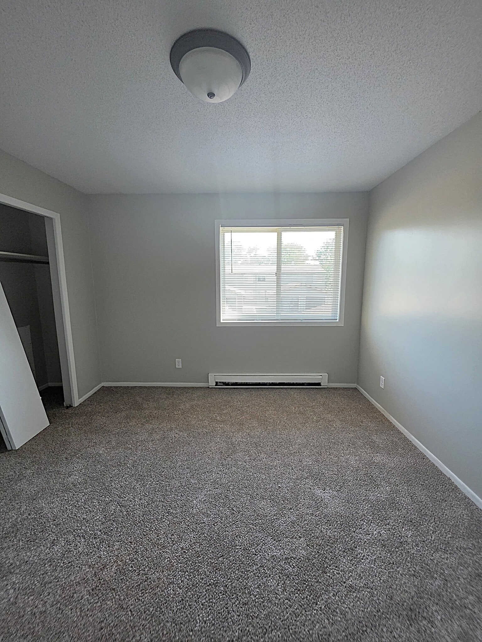 Building Photo - 333 Odanah Ave