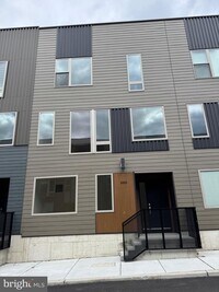 Building Photo - 3005 Beachview Ln