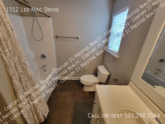 Building Photo - 1312 Lee Mac Dr