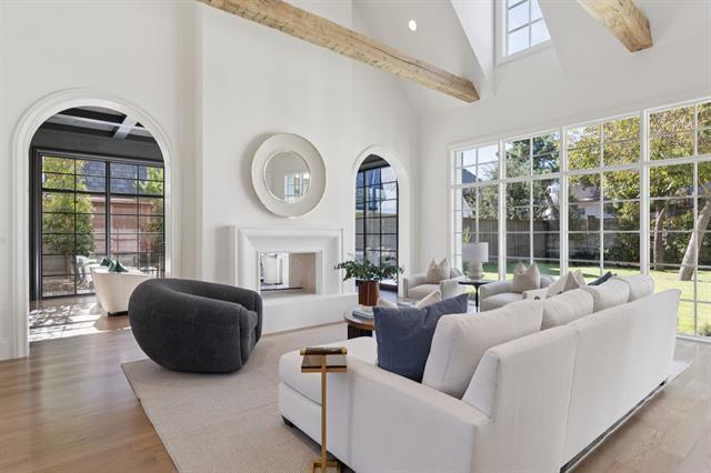 Building Photo - 9143 Blf Holw Ct