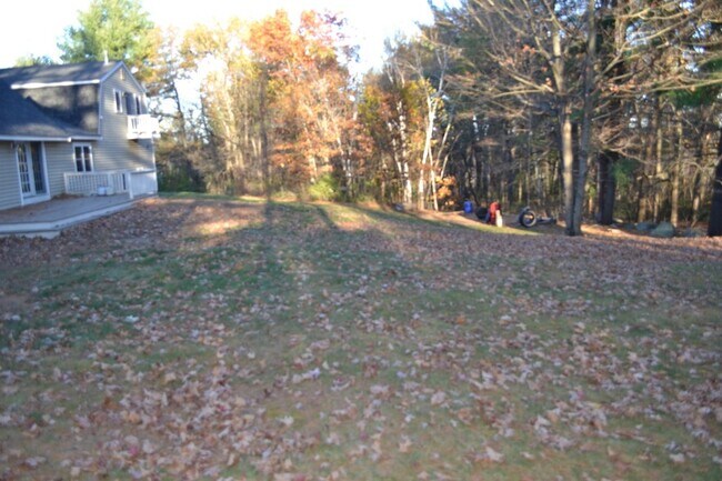 Building Photo - 10 Madden Rd