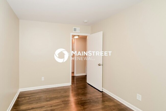 Building Photo - 1536 Matt Leonard Dr SW