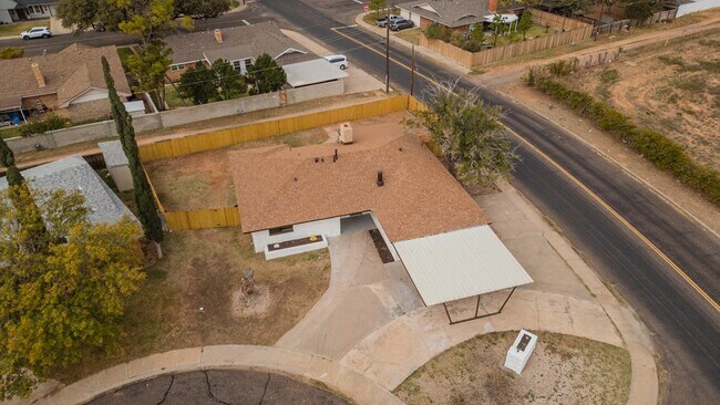 Building Photo - 3933 Wood Ct