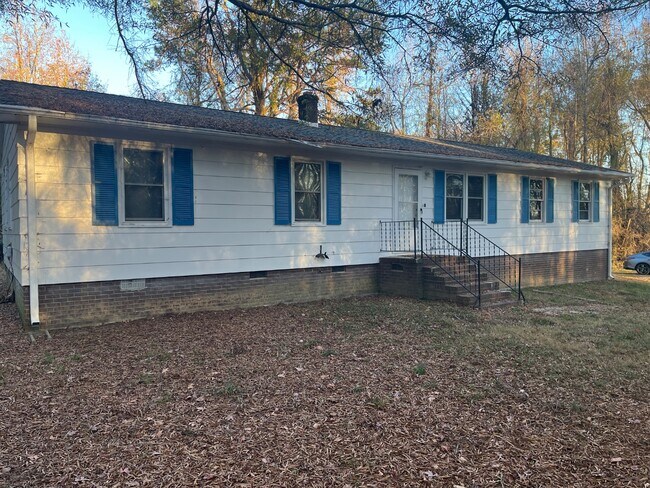 Primary Photo - 4123 Carr Store Rd