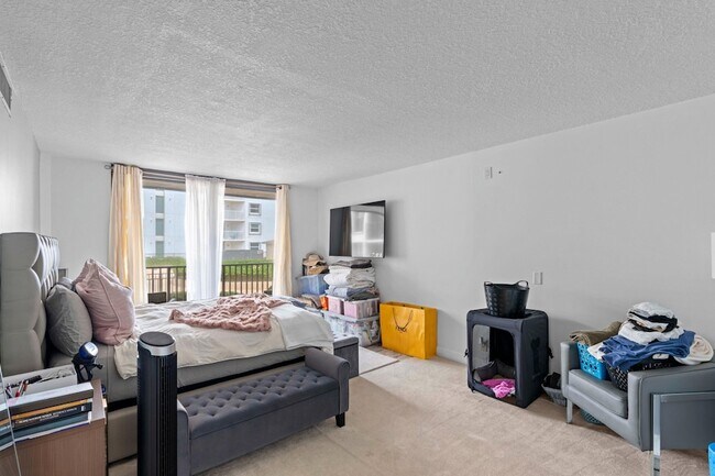 Building Photo - 3610 S Ocean Blvd