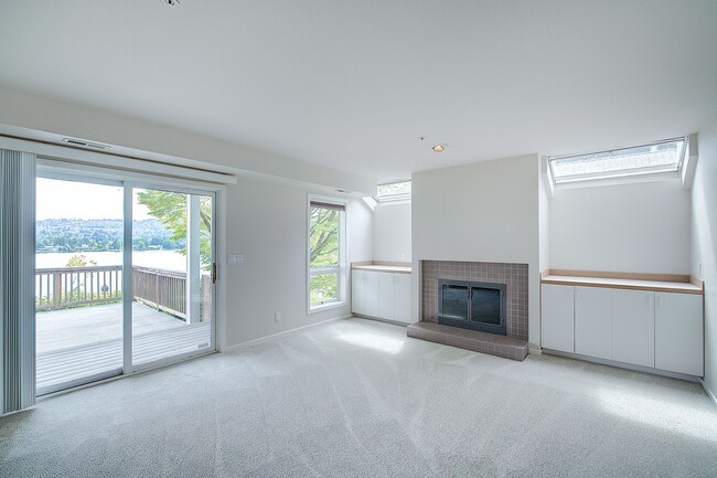 Building Photo - 4bd/3.5ba Mercer Island Home