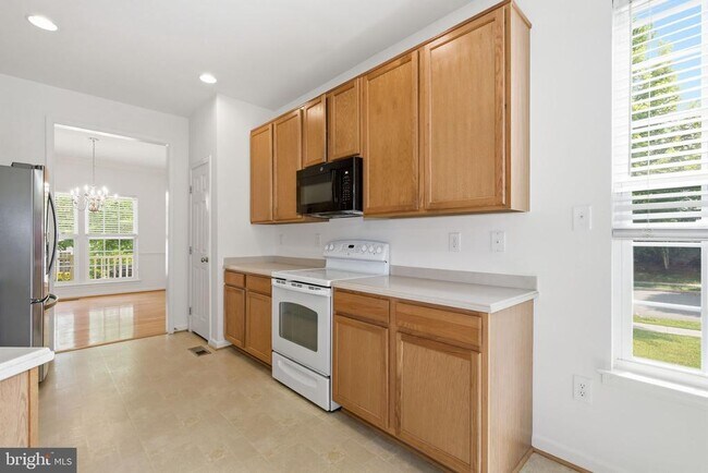 Building Photo - 20 Houser Dr