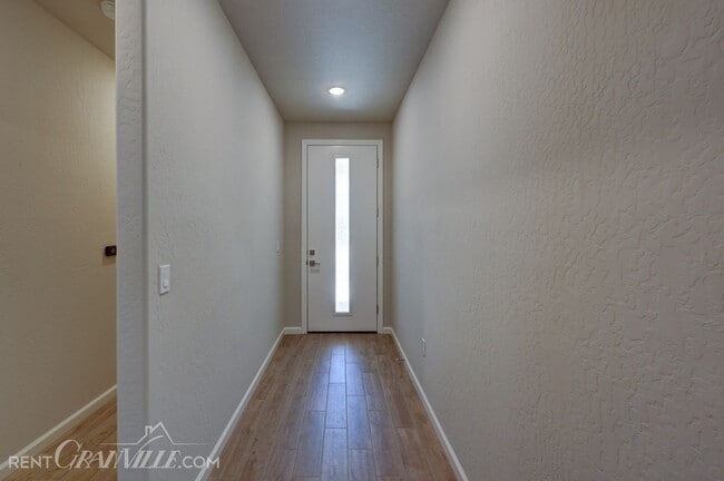 Building Photo - Granville Realty Rental Home