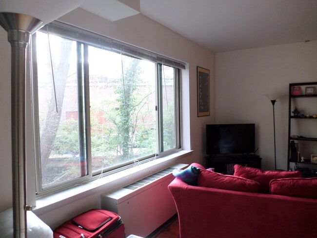 Building Photo - 2755 Ordway St NW