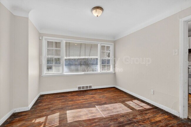 Building Photo - 9923 Jeffrey Dr