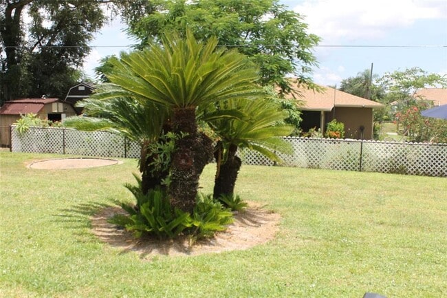 Building Photo - 1114 Presque Isle Dr