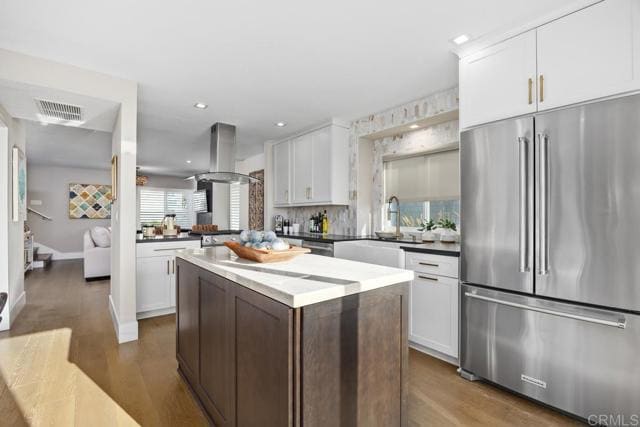 Building Photo - 6939 Carnation Dr