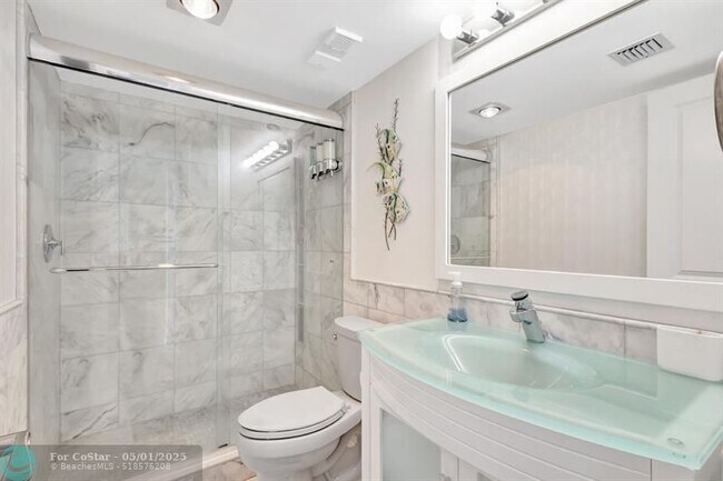 Building Photo - 300 Ocean Trail Way
