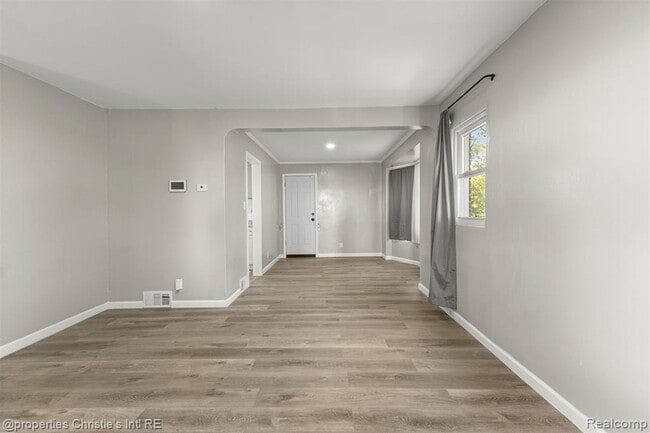 Building Photo - 10838 Nottingham Rd