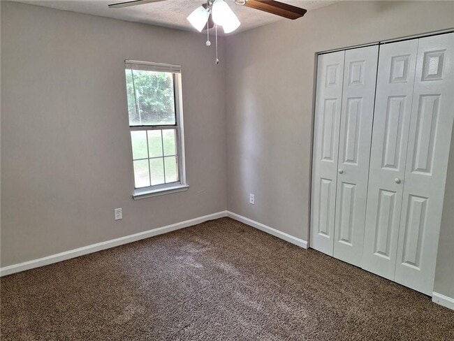Building Photo - 3839 Valpariso Cir