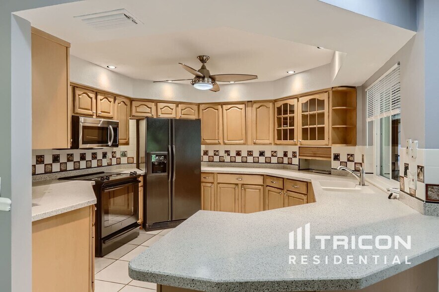 Building Photo - 3906 Broomsedge Ln