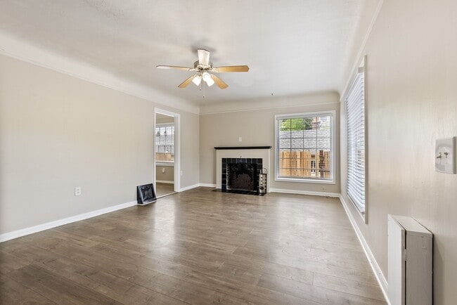 Building Photo - Charming 3 Bedroom Home in NE Portland!