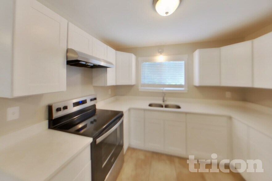 Building Photo - 4121 21st Ave SW