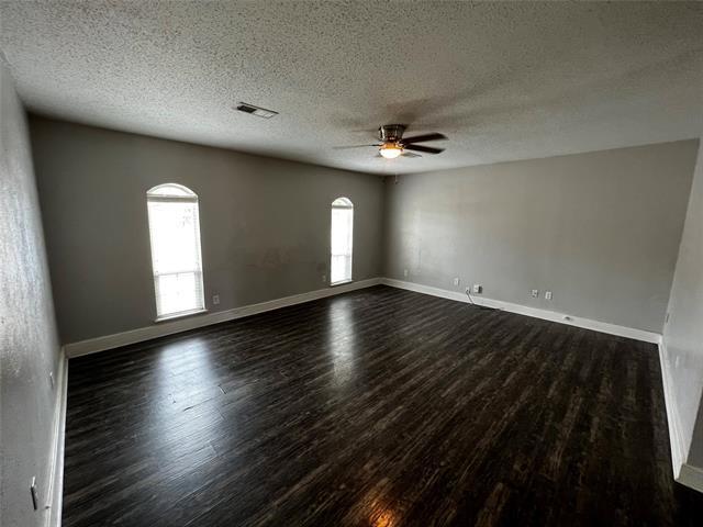 Building Photo - 6400 Dorchester Trail