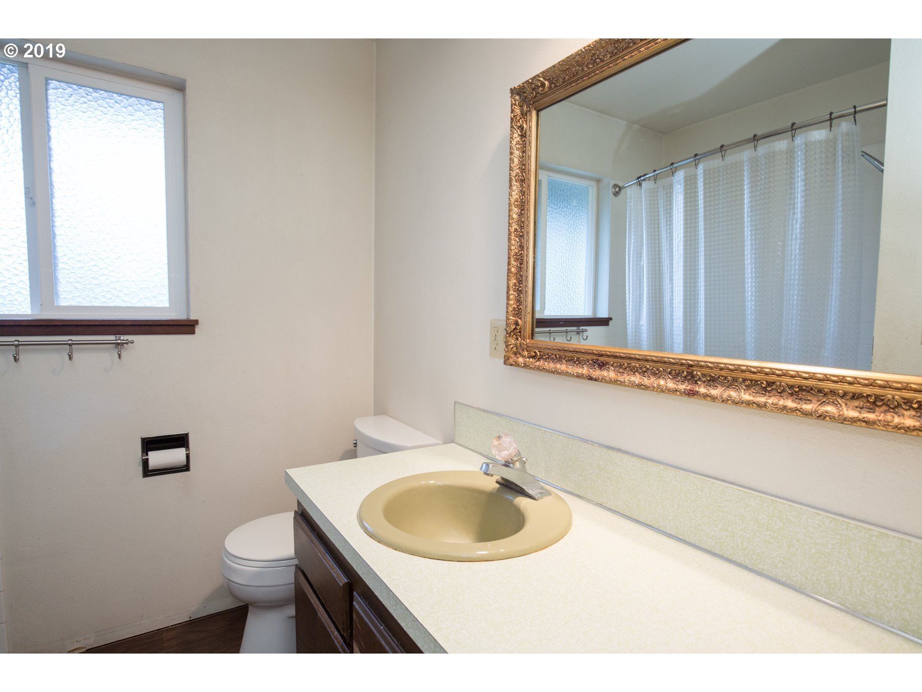 Guest bathroom - 13512 NE 238th Way