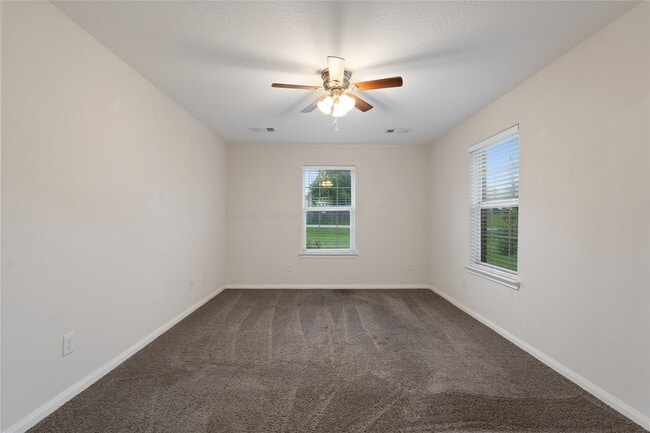 Building Photo - 12502 Hackberry Dr