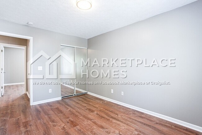 Building Photo - 602 Spanish Oak Dr