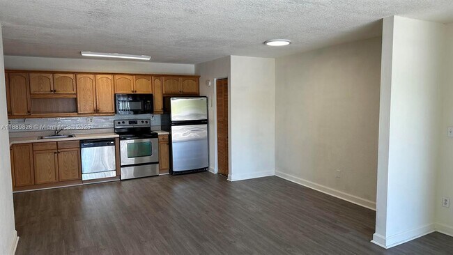 Primary Photo - 4460 NW 79th Ave