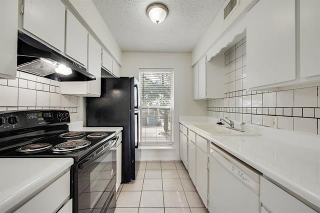 Building Photo - 3824 Cibolo Dr