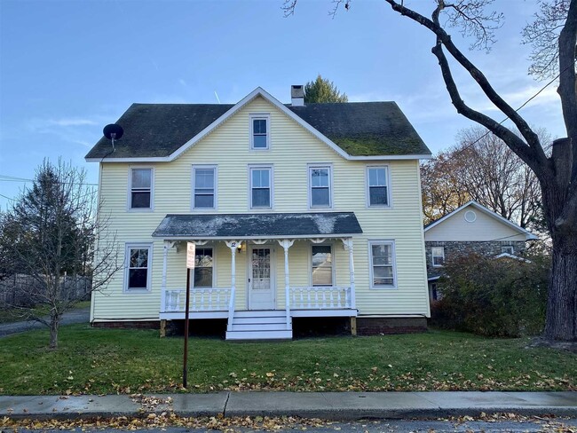 Building Photo - 12 Alden Pl