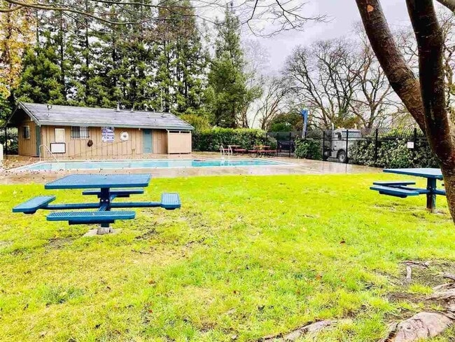 Building Photo - Pleasanton Laguna Vista 2 Bed / 1 bath, updated kitchen & bathroom, Two Year Lease required, Comm...