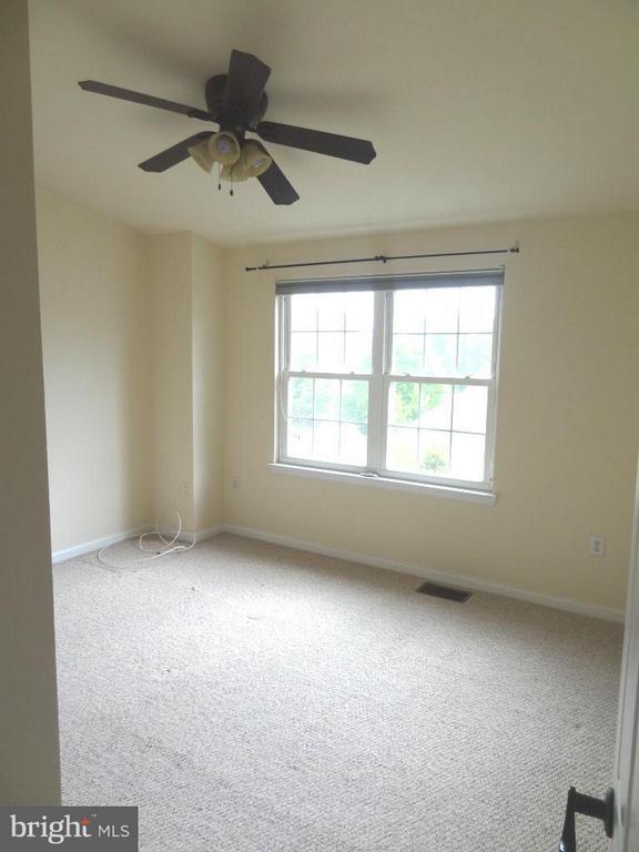 Building Photo - 12745 Fair Briar Ln