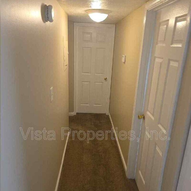 Building Photo - 4119 Glen Hill Manor Dr